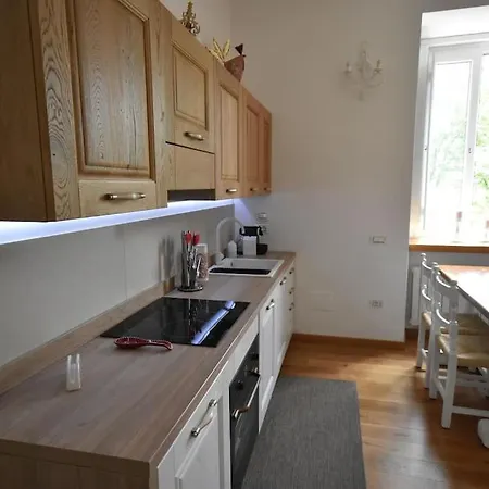 Miniappartamento 'reale' *